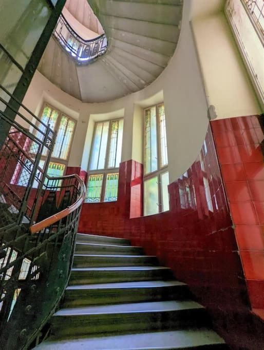 Cute 1br In - Purple House Budapest