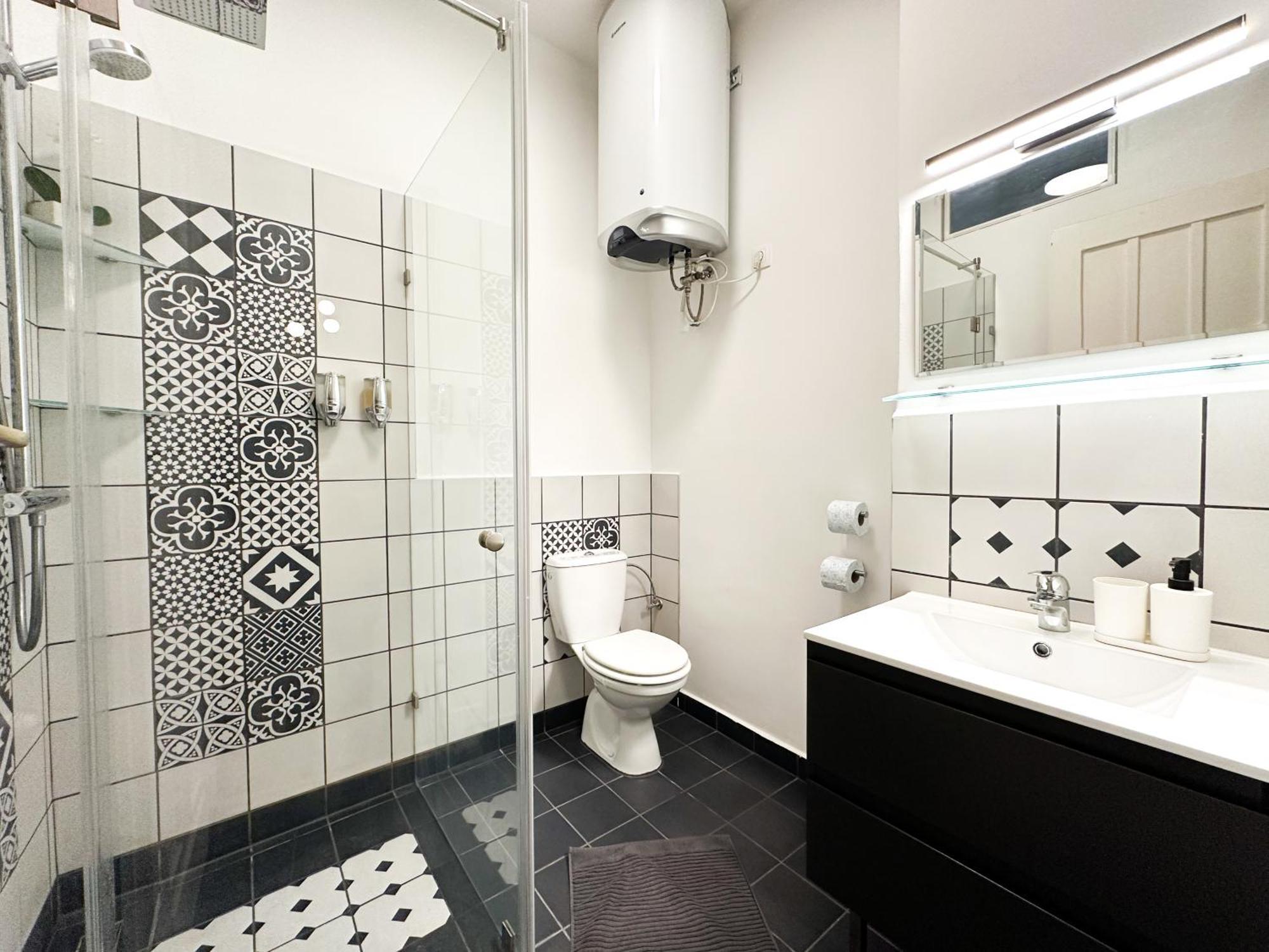 Cute 1br In - Purple House Apartment Budapest
