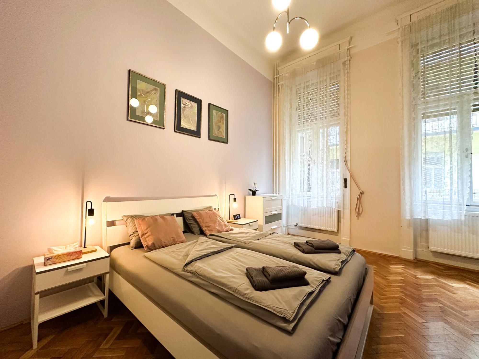 Apartment Cute 1br In - Purple House *